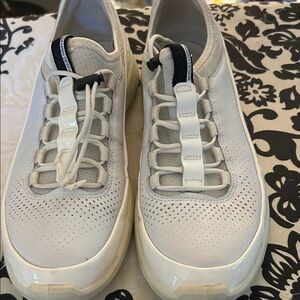 Ecco Women's Cream Sneakers size 8